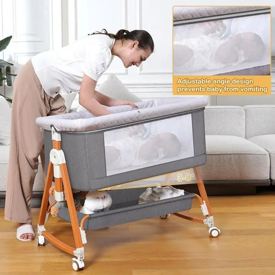 B3-in-1 Portable Baby Bedside Bassinet & Foldable Crib